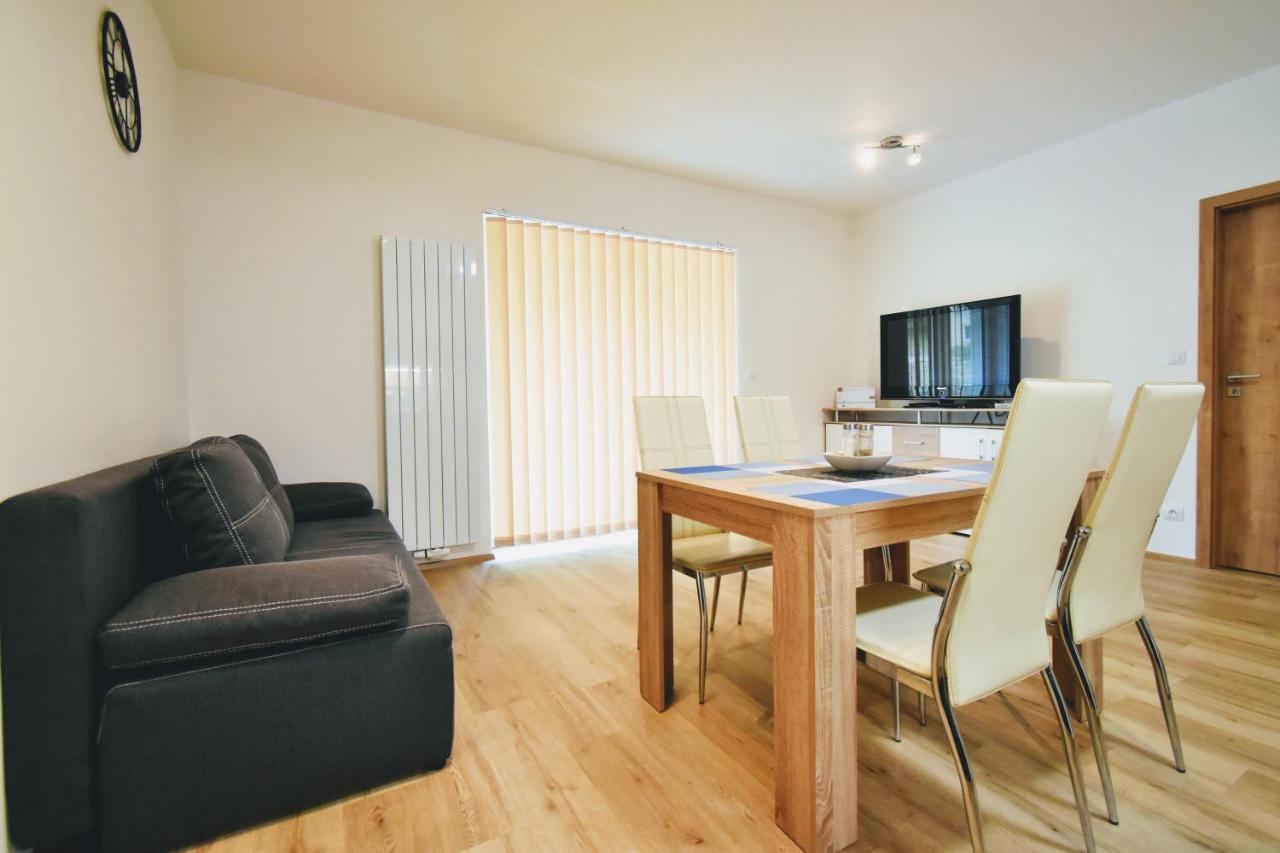 Apartma Promenada 276-12 Appartamento Horní Maršov Esterno foto